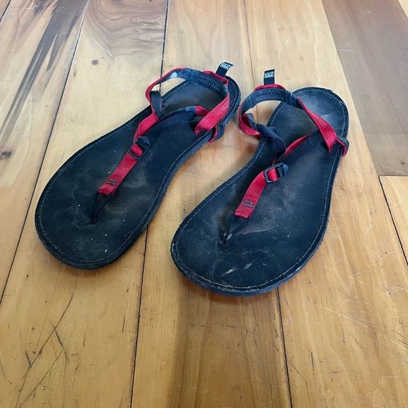 Mens 12 Bedrock sandals - Picture 1 of 4